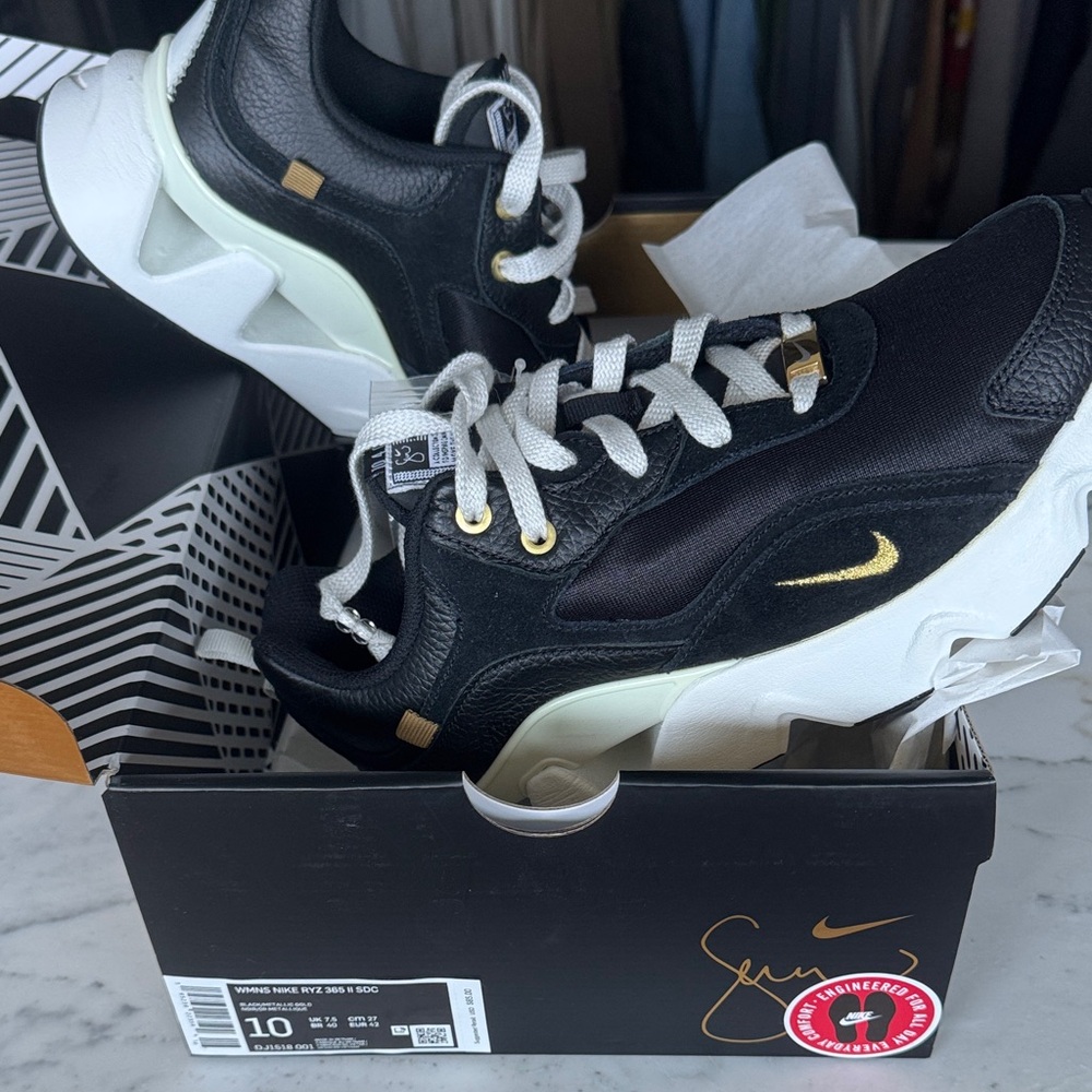 Nike Black and White Sneakers